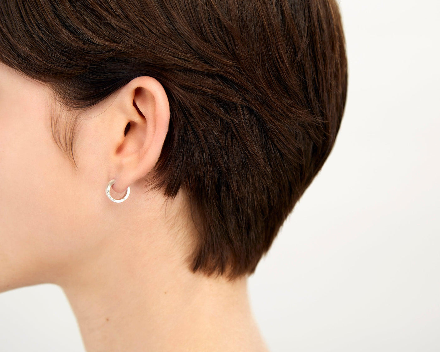 ribbon earring 1.1g
